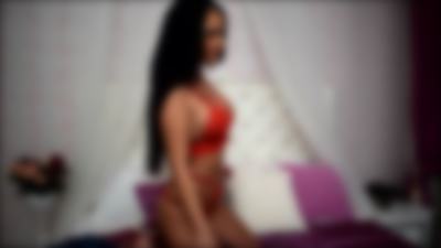 April Roux - Escort Girl from High Point North Carolina