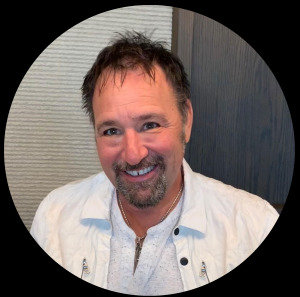 Jeffrey Jones - Daddy Charlotte, USA